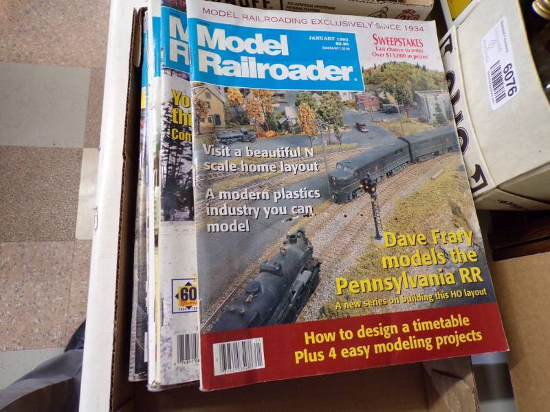 lot 6078 image: RAILROADER MAGAZINES