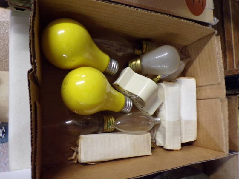 lot 6087 image: LIGHT BULBS ETC.