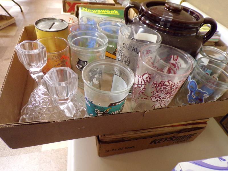 lot 6114 image: VINTAGE GLASSWARE