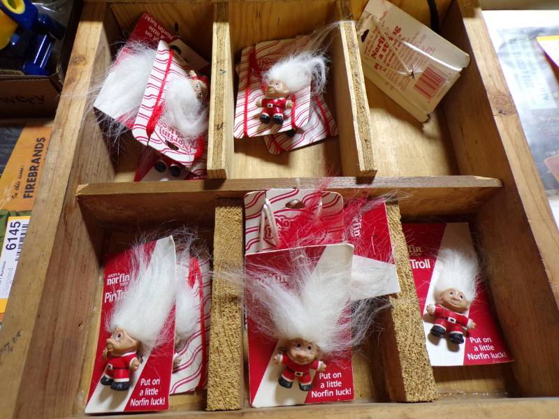 lot 6147 image: TROLL DOLLS IN WOOD BOX