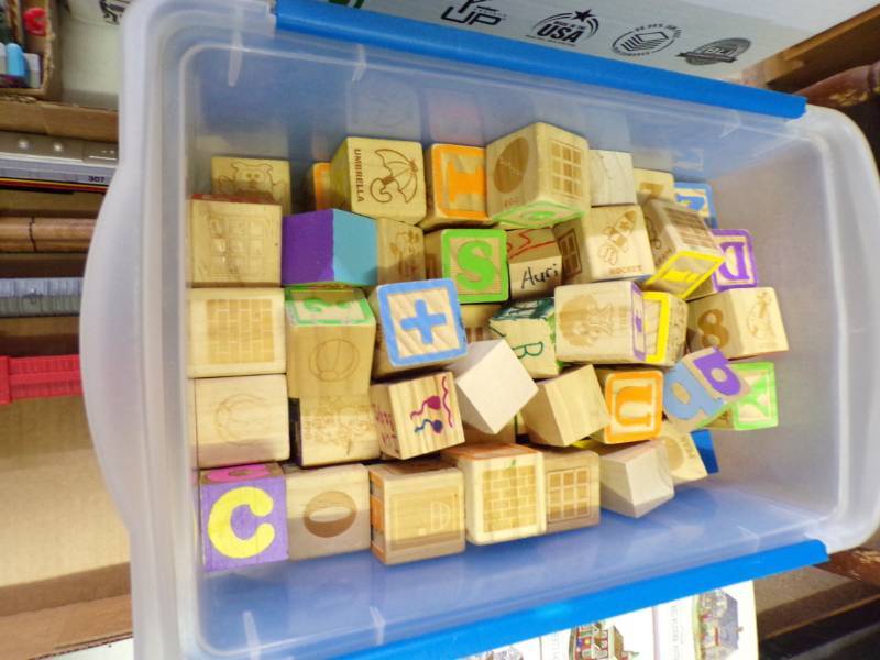 lot 6166 image: WOOD BLOCKS IN TUB