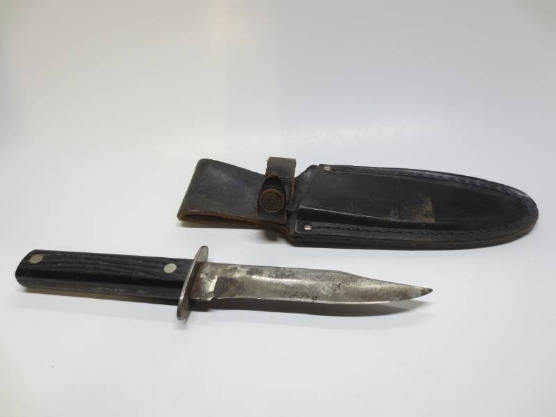 lot 1103 image: Vintage KnifeDagger