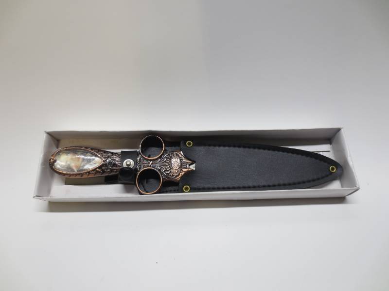 lot 1113 image: Decorative Stainless Steel Dagger