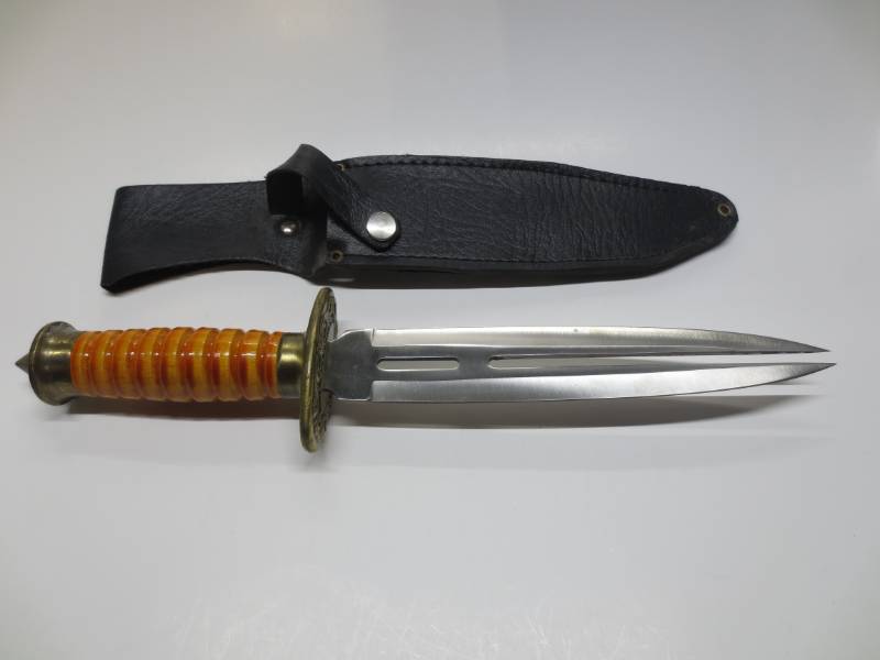 lot 1118 image: Decorative Stainless Steel KnifeDagger