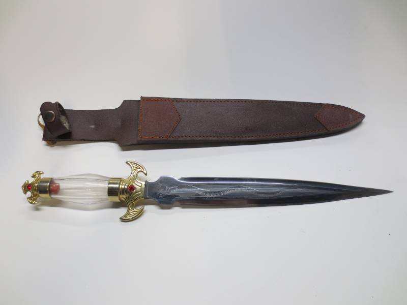 lot 1136 image: Decorative Stainless Steel KnifeDagger