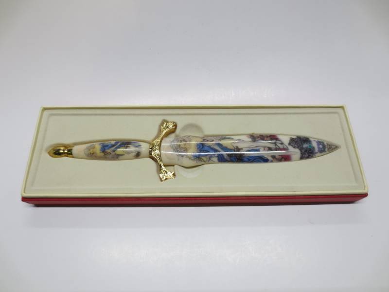 lot 1166 image: Decorative Stainless Steel KnifeDagger