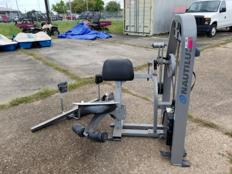 lot 1701 image: Nautilus Nitro Plus Leg Lift