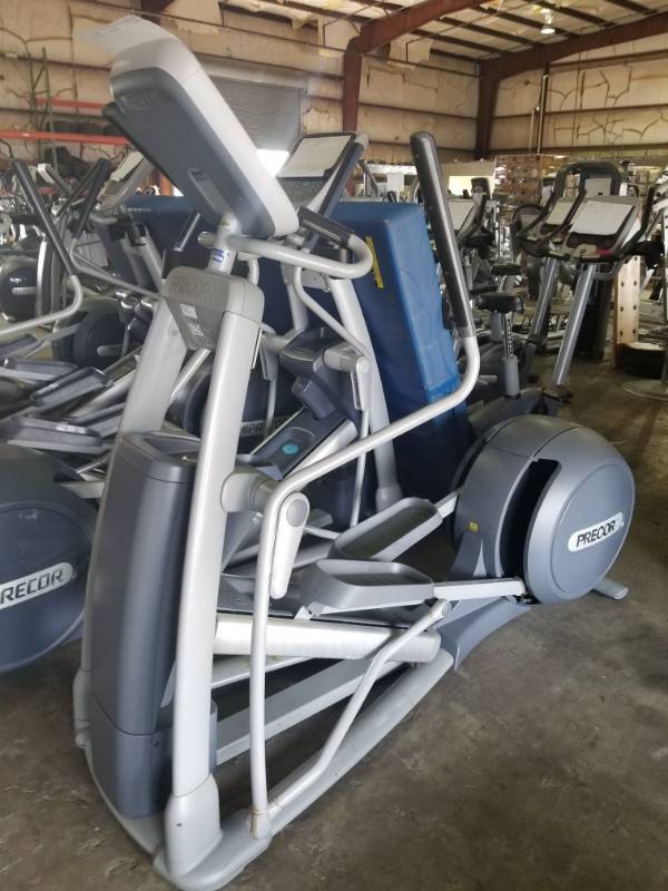 lot 3539 image: Precor EFX 576i Elliptical