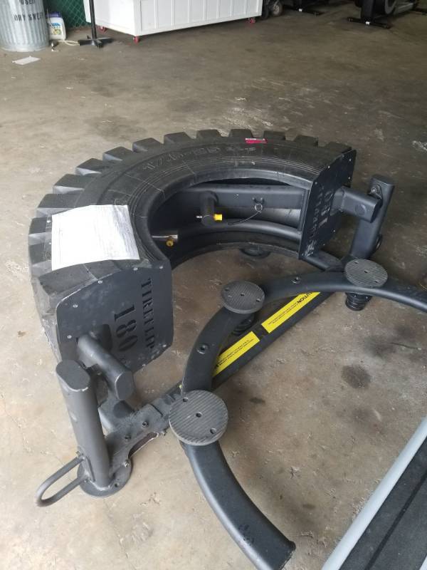 lot 3540 image: Tire Flip 180 XL