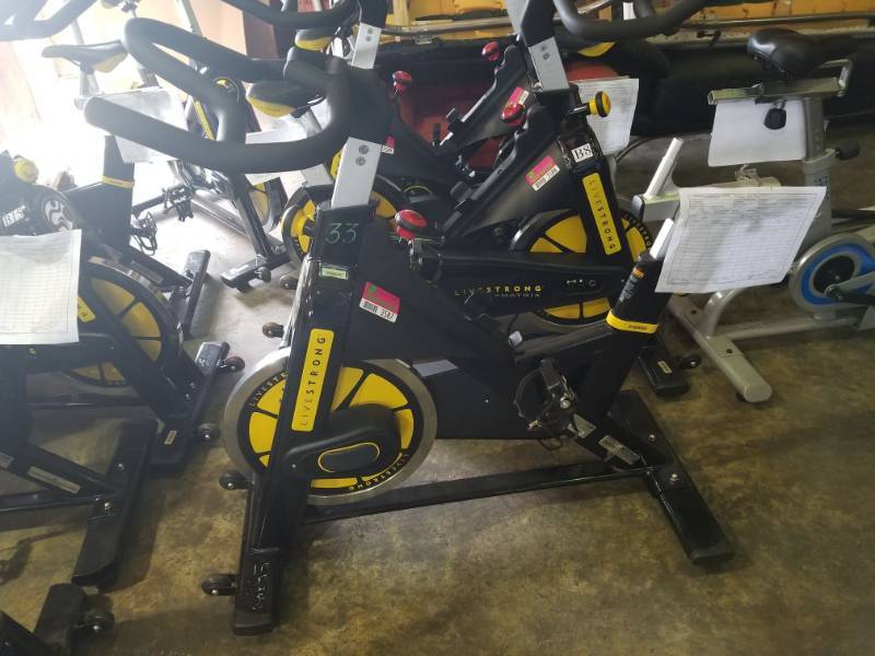 lot 3587 image: LiveStrong Indoor Cycling Bike