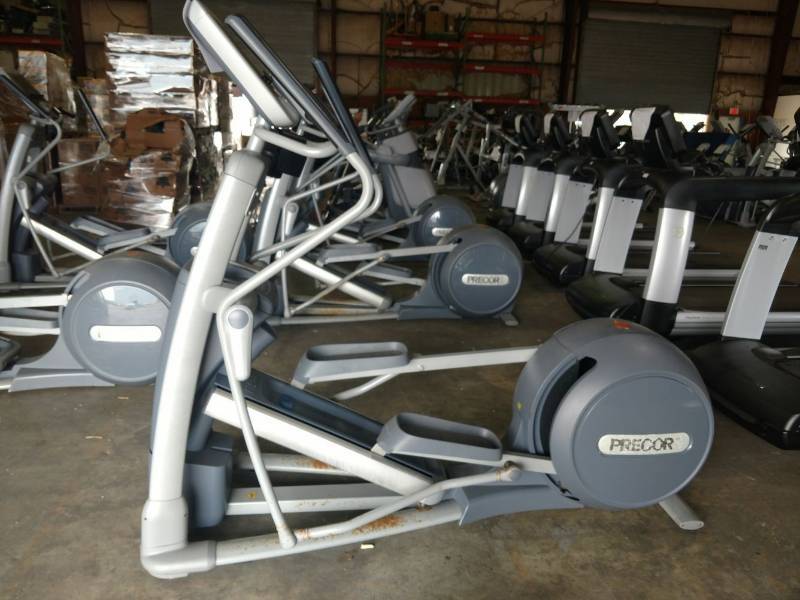 lot 3615 image: Precor Elliptical Cross Trainer