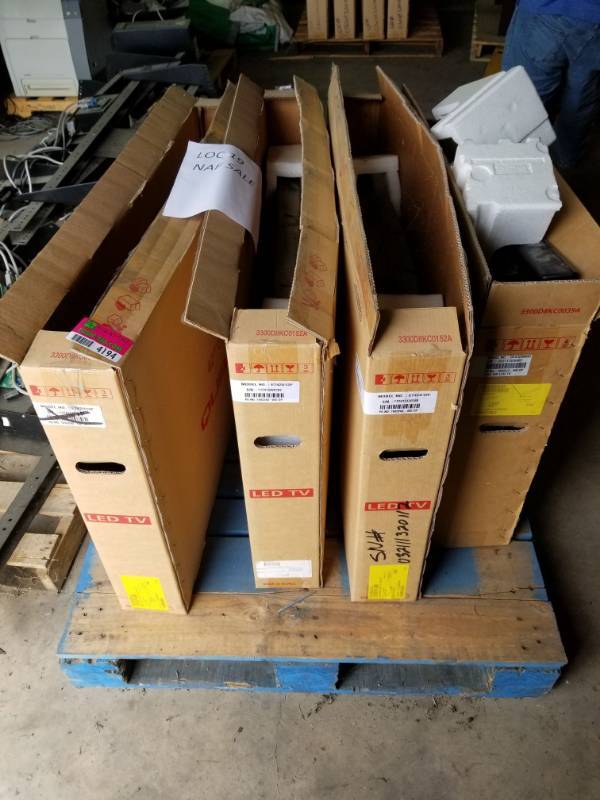lot 4194 image: (3) 42in Class LED Qubica AMF Monitors 1 32 in