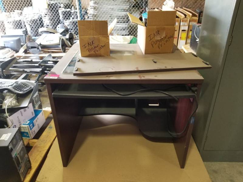 lot 4197 image: Wood Computer Desk, HP Printer Ink