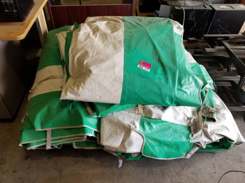 lot 4199 image: Green and White Canopy Cover