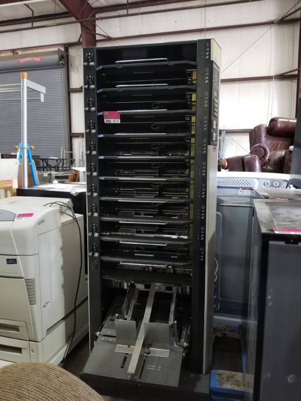 lot 4215 image: Duplo DC 1000 Paper Sorter