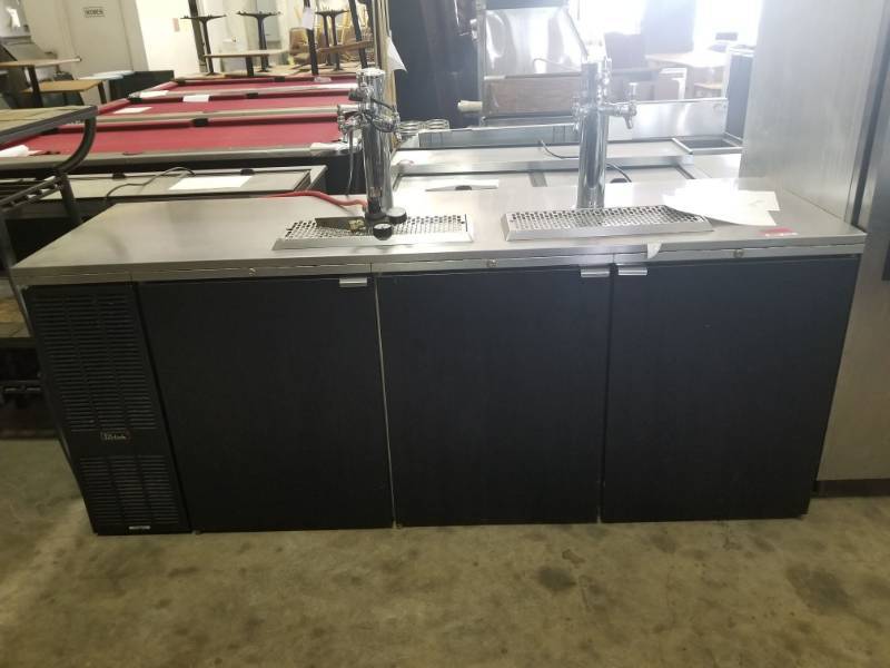 lot 4260 image: Perlick 4 Keg Dispenser DS84B