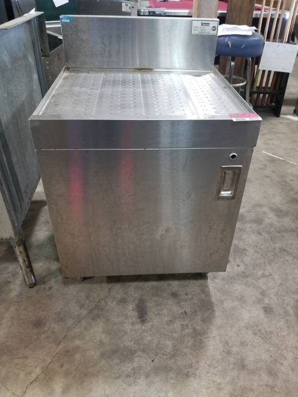 lot 4276 image: Krowne Bar Glass Drain Table KR18-SD24