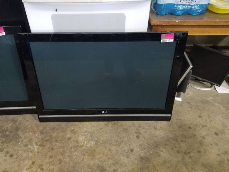 lot 4354 image: 42in LG Plasma Flatscreen 42PC5DC