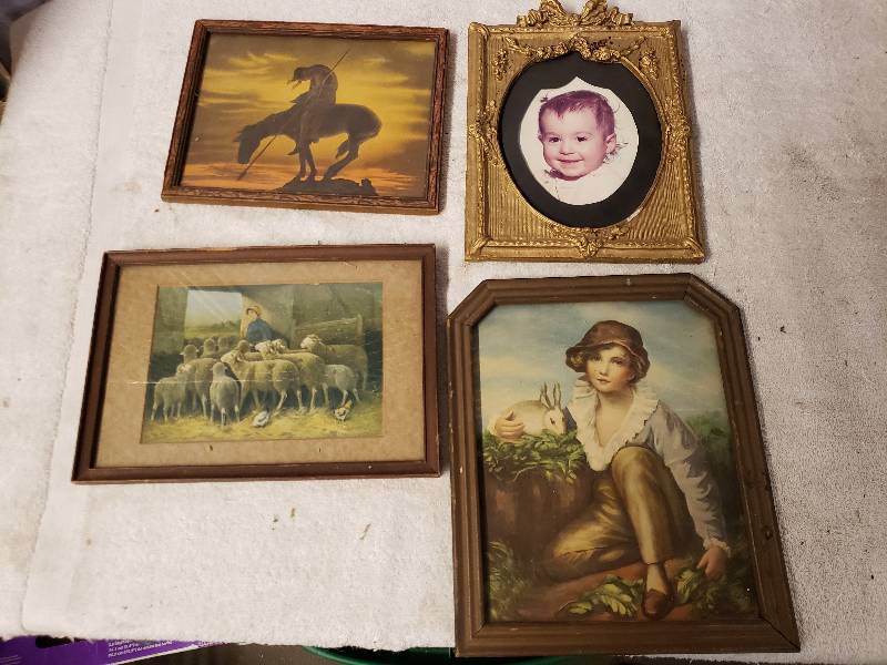 lot 10376 image: Vintage Pictures