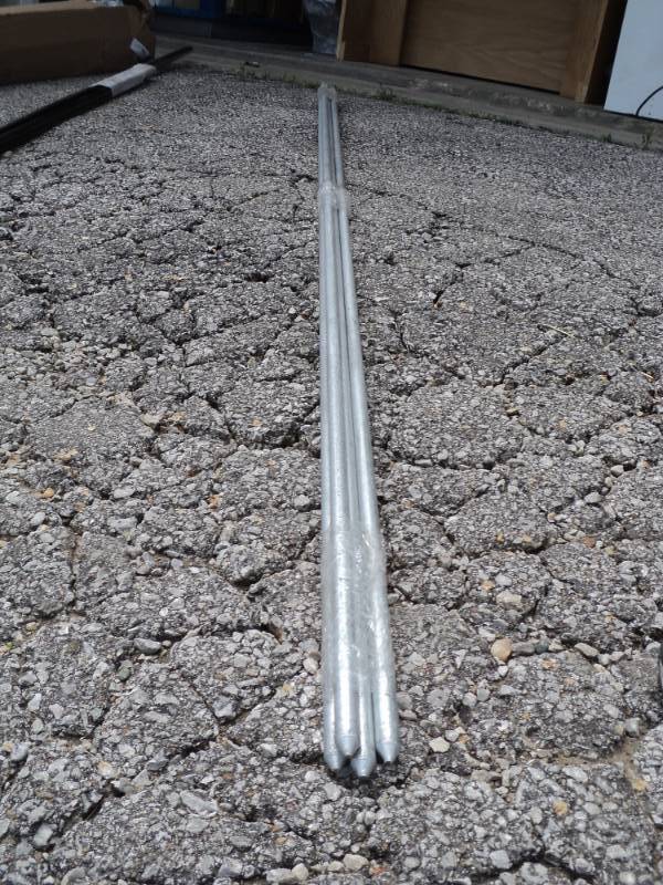 lot 7788 image: (4) ct lot Metal ground rods, 8 long
