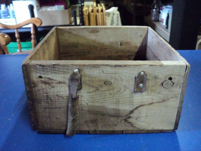 lot 7839 image: Wooden Box 12 x 13 x 6-12