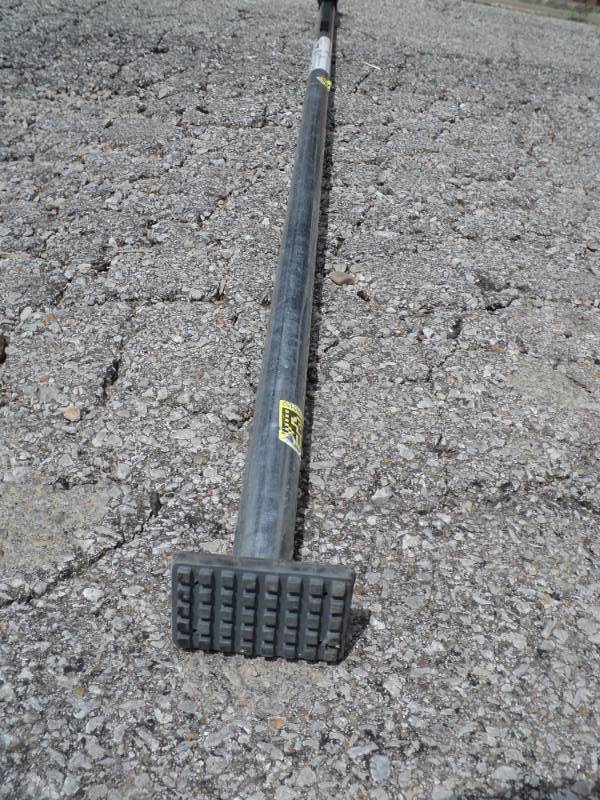 lot 7858 image: (1) Road Pro Auto Cargo Bar 88 long