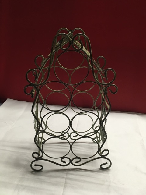 lot 3639 image: Wire  Metal Wine Bottle Holder  Display - Ivy Motif