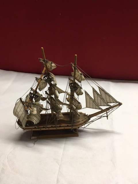 lot 3641 image: Vintage Ship Display  Model