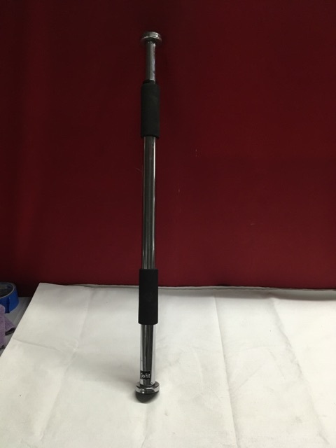 lot 3665 image: Go Fit Pull Up Bar