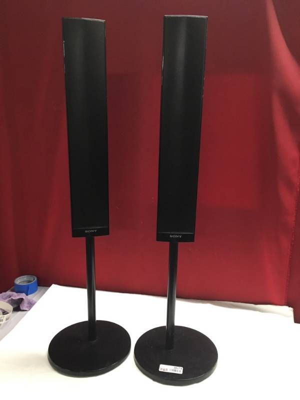 lot 3674 image: Pair of Sony Stand Speakers