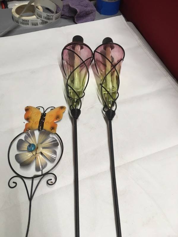 lot 3675 image: Pair of Yard  Garden Lamp Dcor Stakes