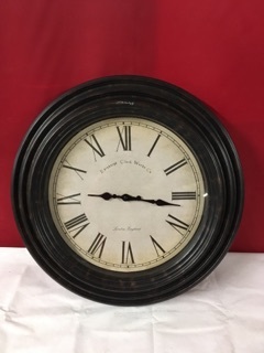 lot 3737 image: Round Battery Operated Roman Numeral Clock
