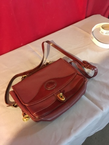 lot 3754 image: Brown Shoulder Strap Purse Handbag