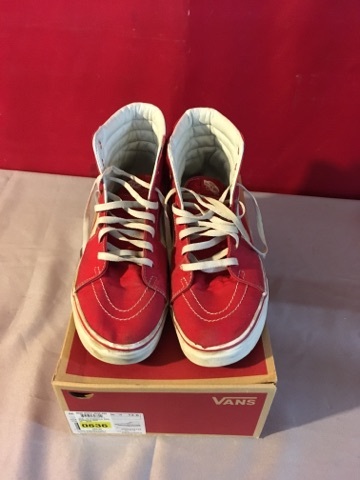 lot 3766 image: Red High Top Sz 12 Tennis Shoes