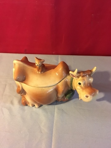 lot 3777 image: Cow Cookie Jar