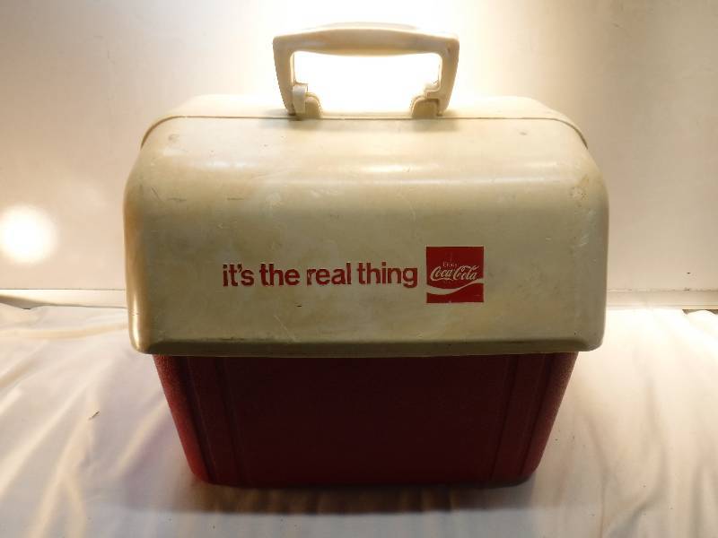 lot 4220 image: Coca cola Lunch box cooler number 2 Have a matched set