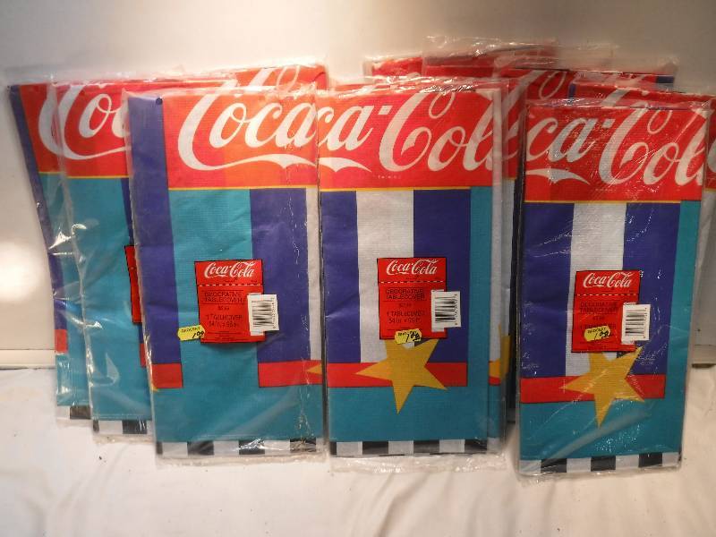 lot 4293 image: coca cola table covers QTY 10