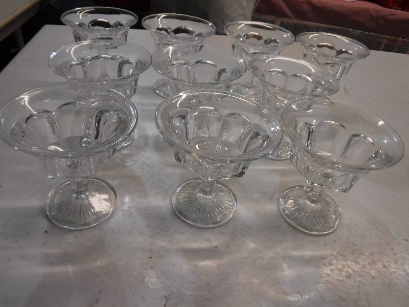 lot 4299 image: 10-vintage sherbet glasses
