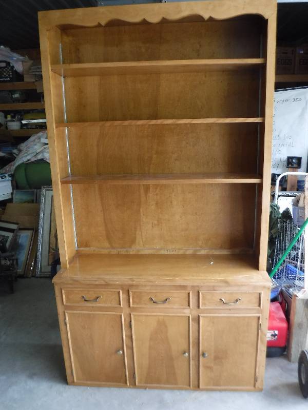 lot 4311 image: Wood hutch with cabinets and drawers, almost 7 ft tall