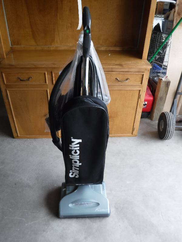 lot 4316 image: simplicity vacuum