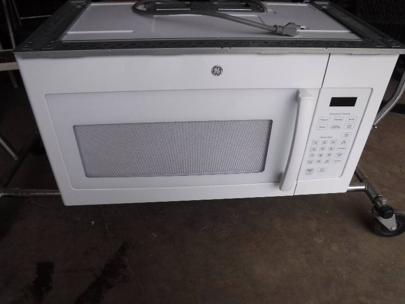 lot 4332 image: GE under counter microwave