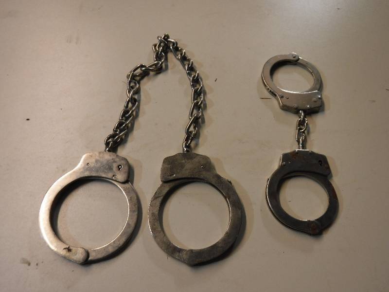 lot 4345 image: pair of handcuffs