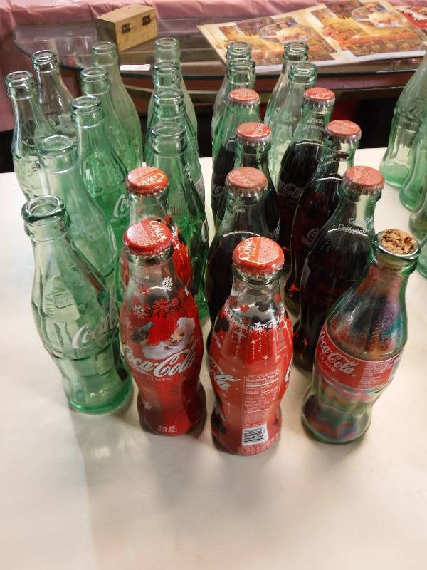 lot 4350 image: 25-old collectable coke bottles