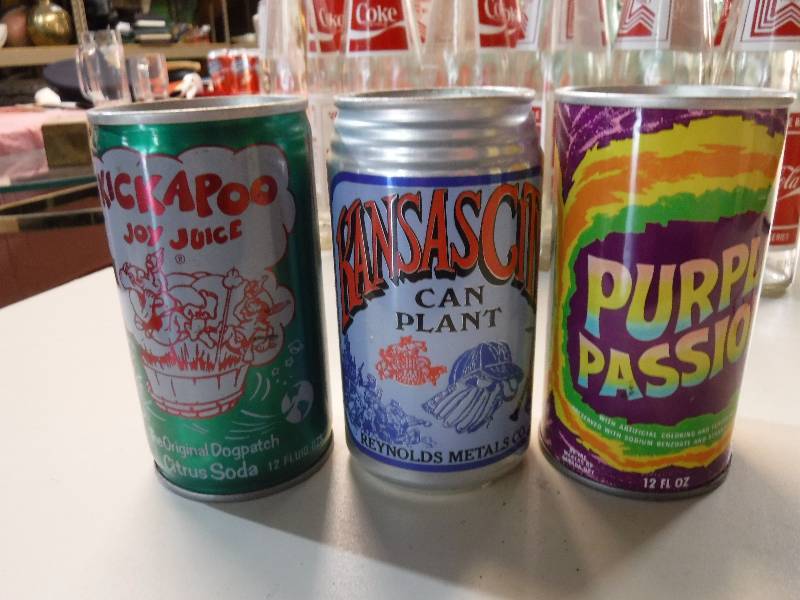 lot 4353 image: KICKAPOO JOY JUICE 1977 MOXIE can and more