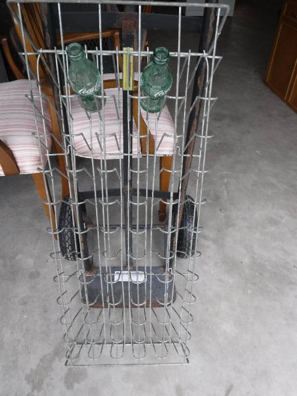 lot 4362 image: Antique-Coca-Cola-Empty-Bottle-Rack-Vintage