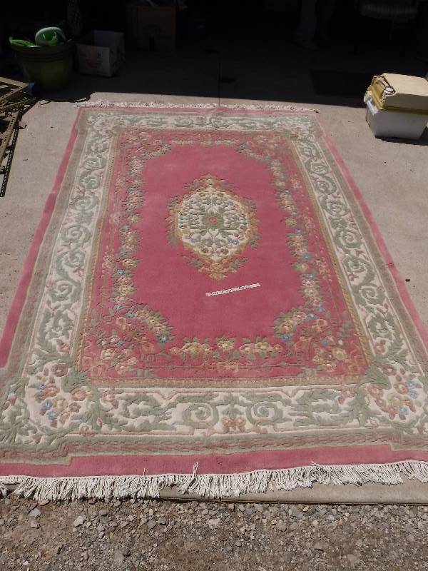 lot 4396 image: Hand made in India worsted wool rug carpet area rug