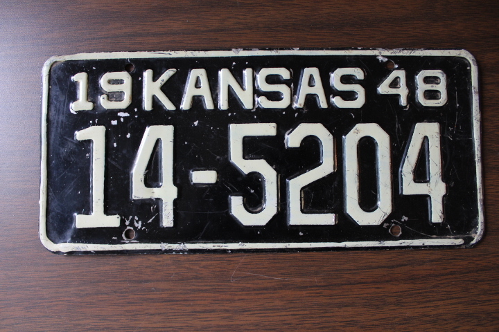 lot 5750 image: 1948 Kansas License Plate