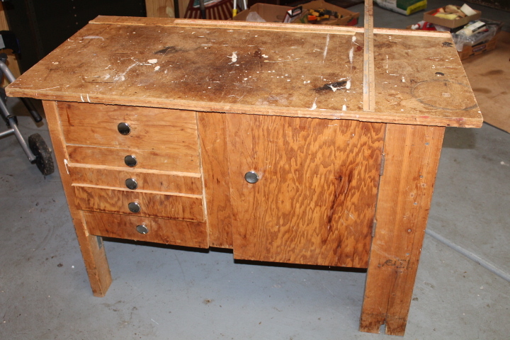 lot 5759 image: Wooden Workbench