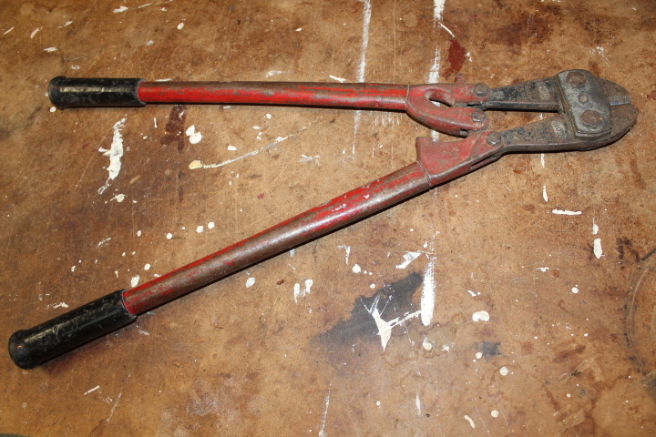 lot 5769 image: Bolt Cutters