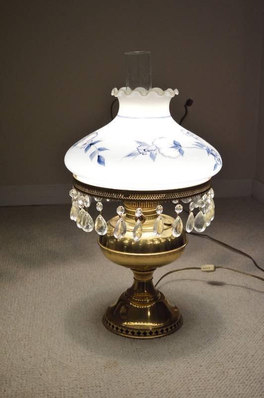 lot 5728 image: Brass Lamp with Hand Painted Shade